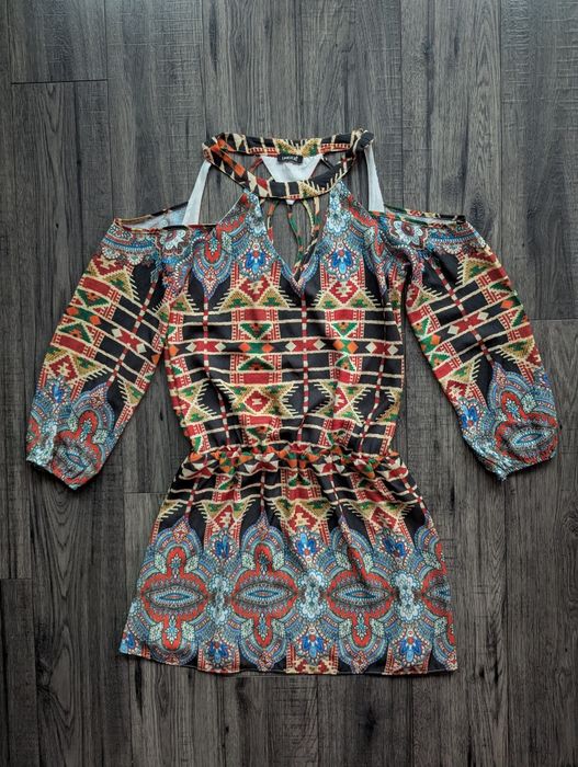 Limelight sukienka mini kolorowa orientalna wycięcia vintage