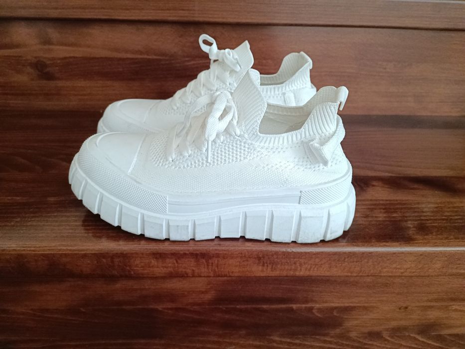 Trampki Snickers biale