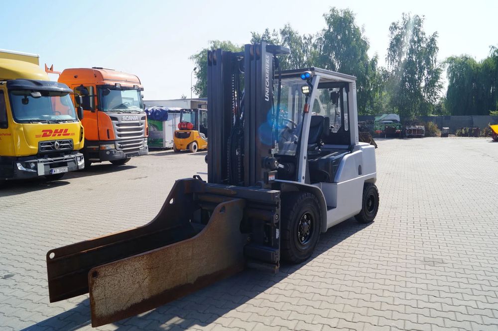 Nissan Wózek widłowy 5 tony udźwigu