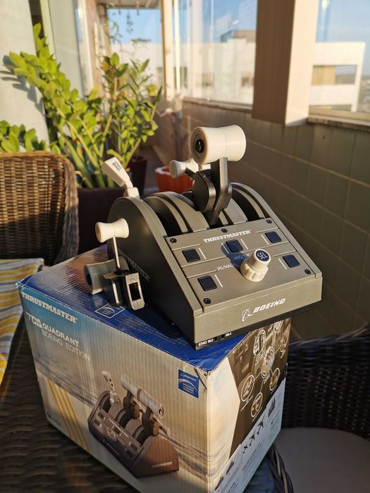 Thrustmaster TCA Quadrant Boeing Edition PCXbox