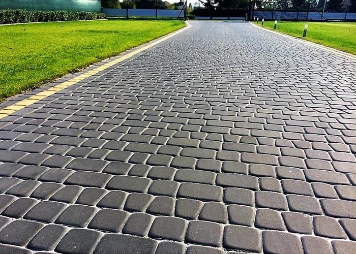 Укладка тротуарної плитки