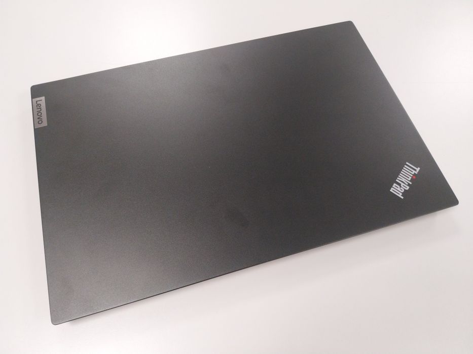 Computador portátil Lenovo E15 - Intel core i3