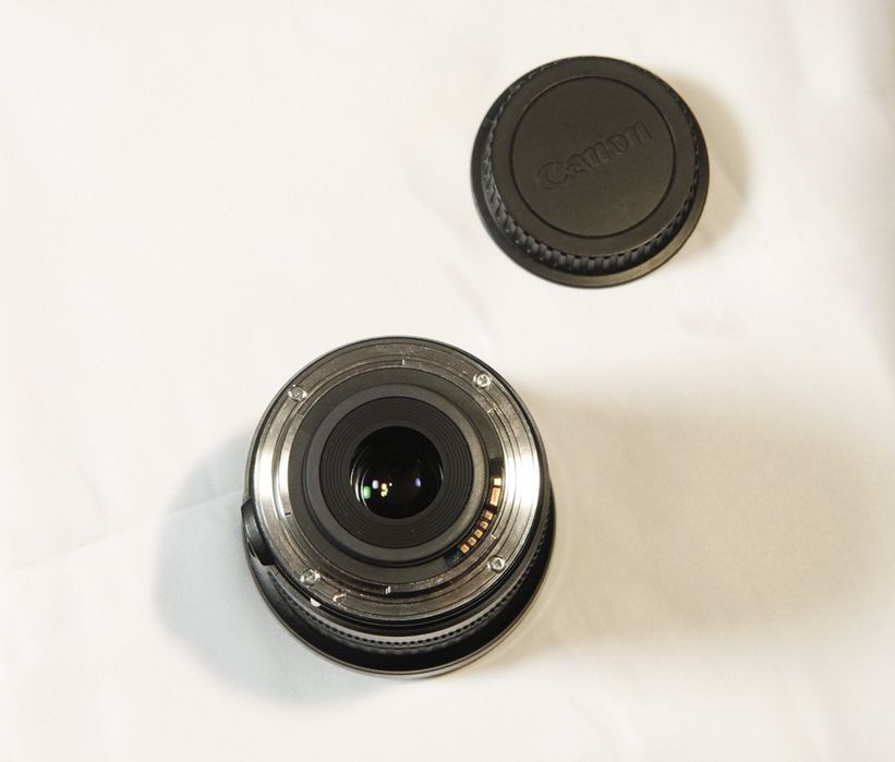 Objectiva Canon 10-22mm