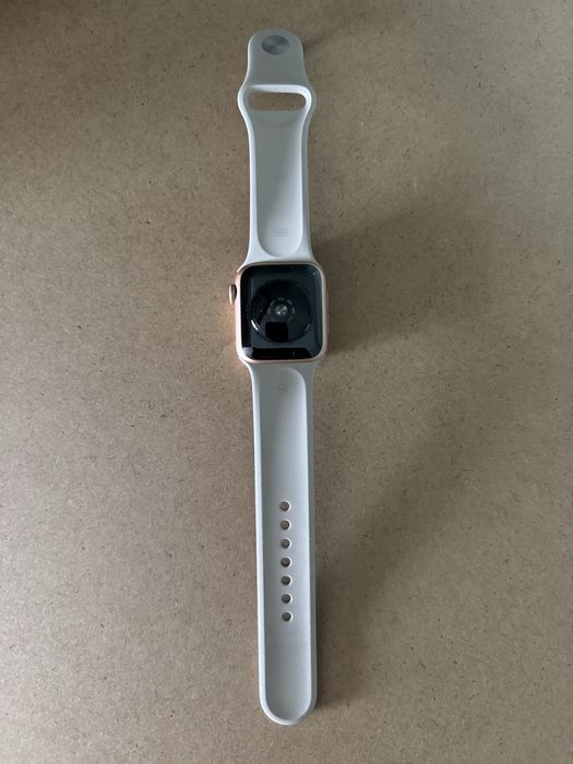 Apple Watch SE + ładowarka + pudełko