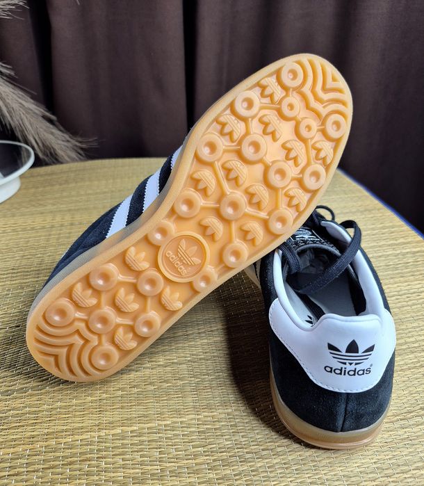 Оригінал 100% Чоловічі кроссівки Adidas Gazelle Indoor J12060(Розмір 42-27см)