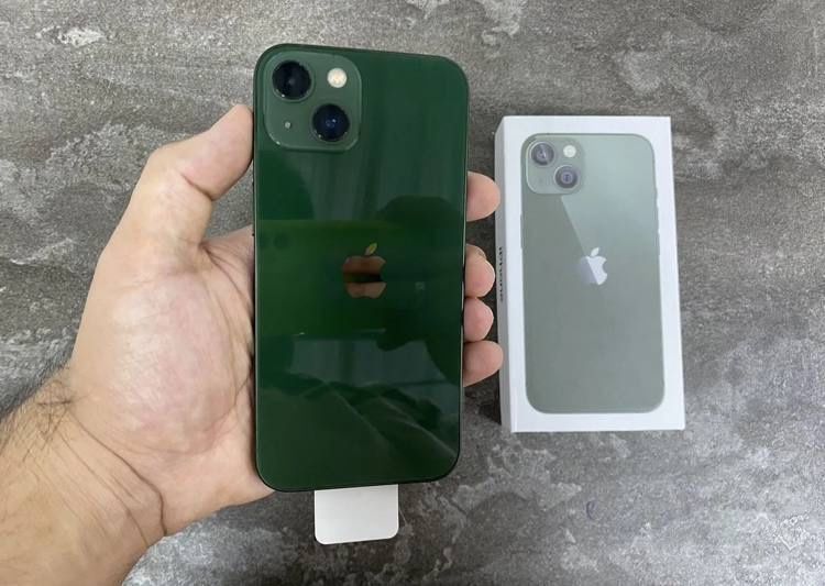 iPhone 13, 128GB, Green