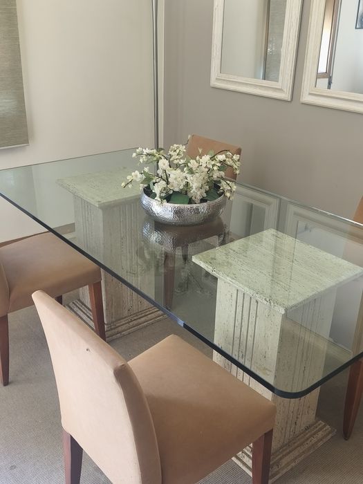 Vendo mesa para sala de jantar ou para escritório
