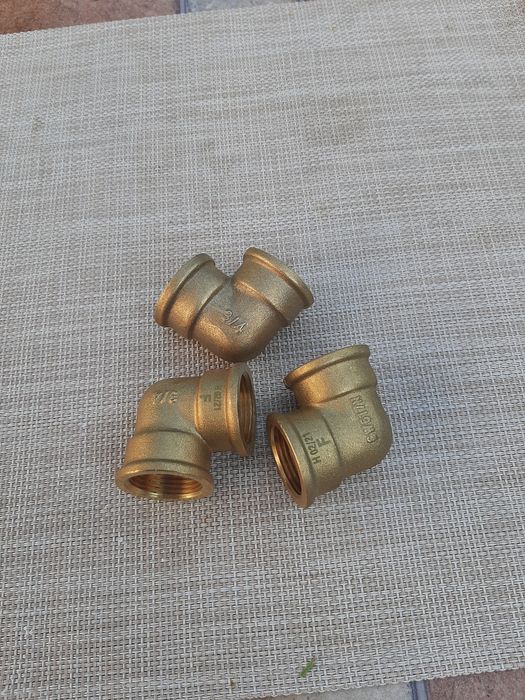 Kształtki hydrauliczne rózne