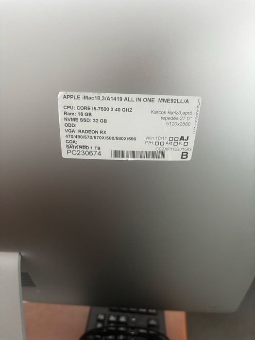 Computador i-Mac de 32”