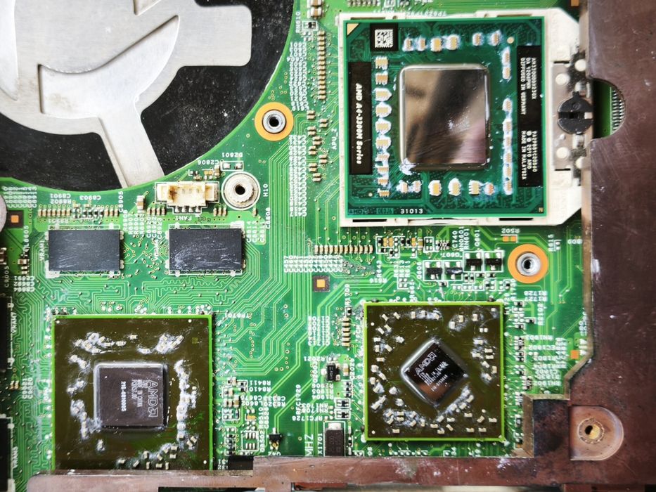 Части ноутбука Lenovo G575