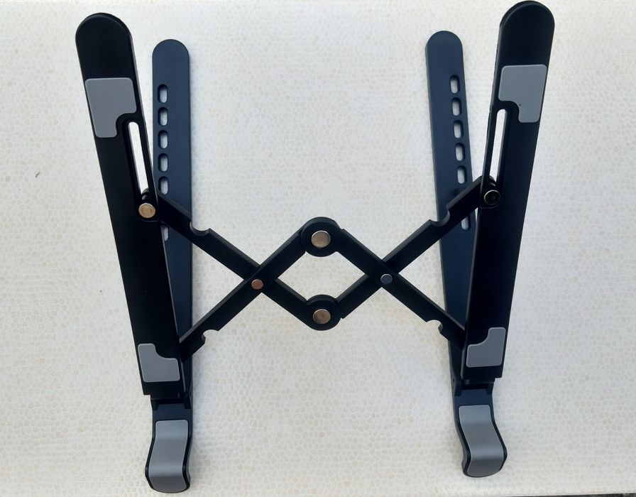 Подставка для ноутбука,планшета 11-17 дюйм.Брэнд ORICO. Качество.