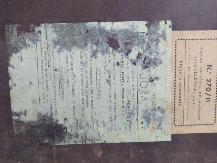 Relógio Antigo de Pêndulo