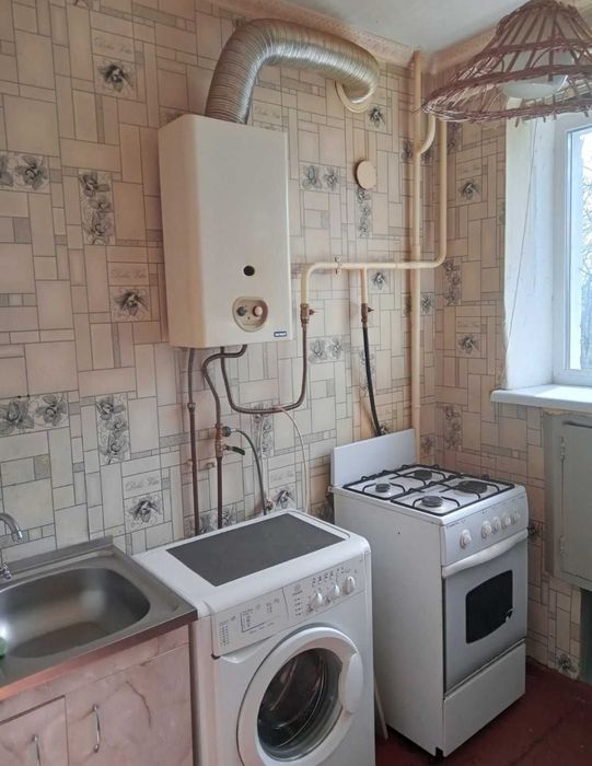 Продаж 1к квартири  в цеглі на 4 поверсі, Є Відновлення- так