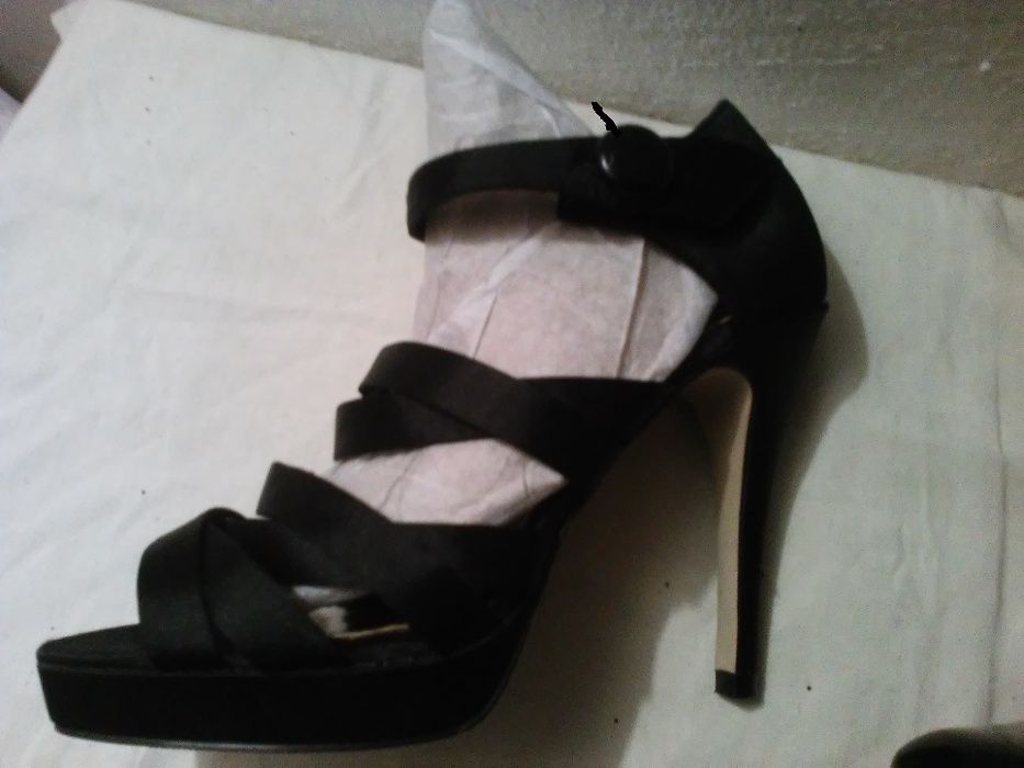 buty szpilki/platforma,koronka-nowe; granat- Tamaris od 39zł, roz.38