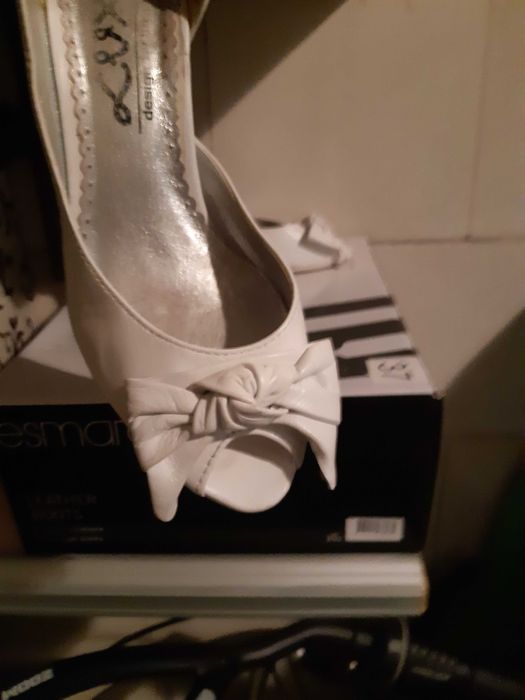 Buty ślubne skórzane 35