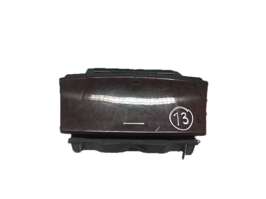 Cinzeiro MERCEDES-BENZ Classe C (W203)