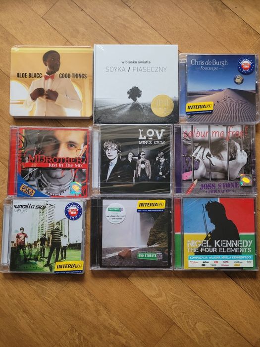 Płyty CD zafoliowane nieużywane