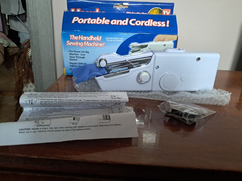 Швейна.  машина  міні