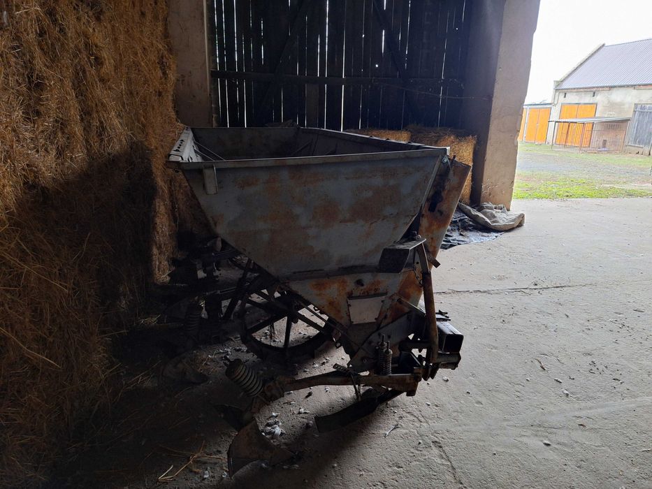 Sprzedam sadzarkę do ziemniaków