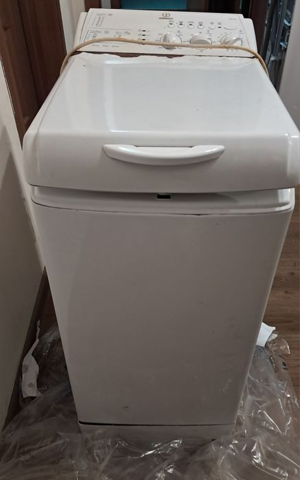 Пральна машинка Indesit