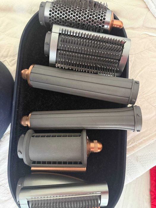 Оригінальний фен Dyson,б/у