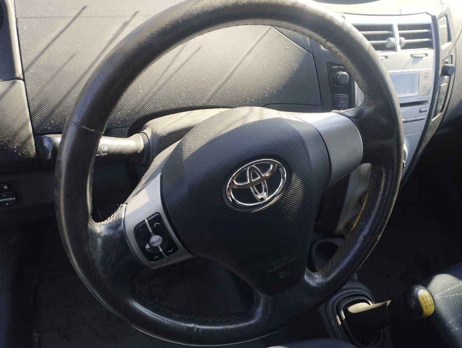 Toyota Yaris — fotografia 6