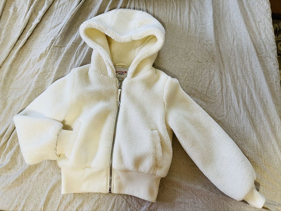 Куртка біла штучне хутро