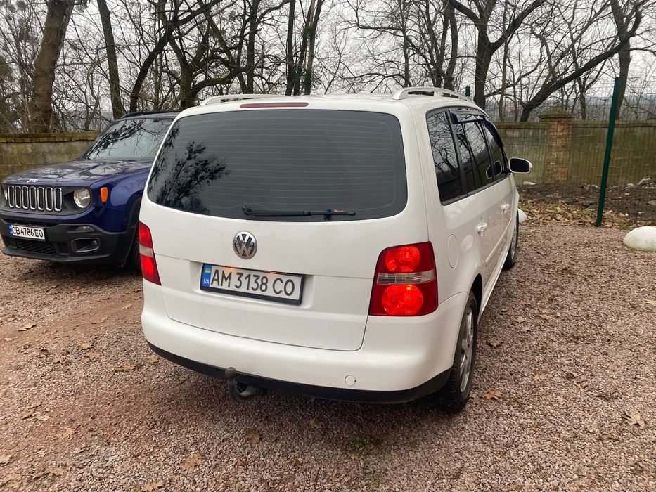 Продам фольцваген тауран 2.0 дизель автомат