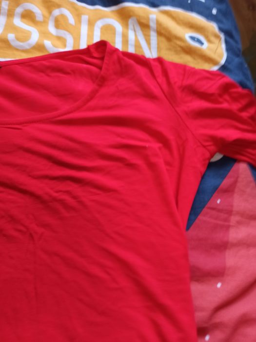 Czerwona długa sukienka