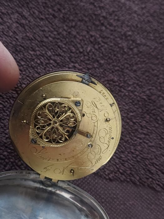 Szpindlak lind  london 67mm