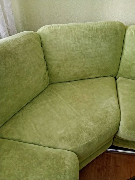 Продам диван кутовий розкладний у гарному стані (самовивоз)