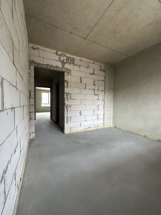Продаж 2 кім.квартири ,новобудова здана .ЄОселя 89тис..