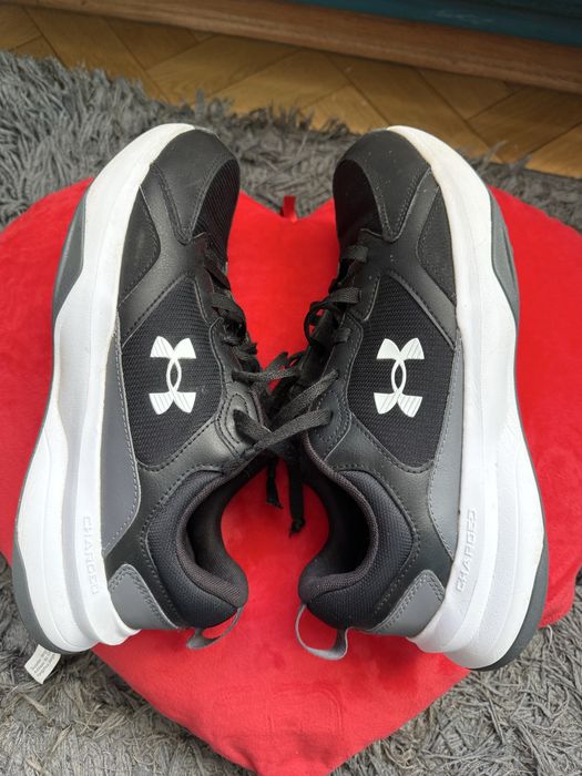 Buty sportowe Under Armour 44, stan bdb