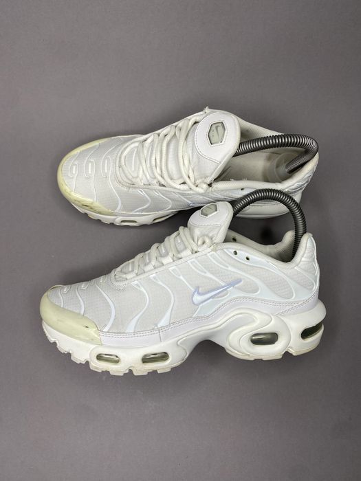 Nike TN оригінальні стильні кросівки базові кроссовки 37.5р найк