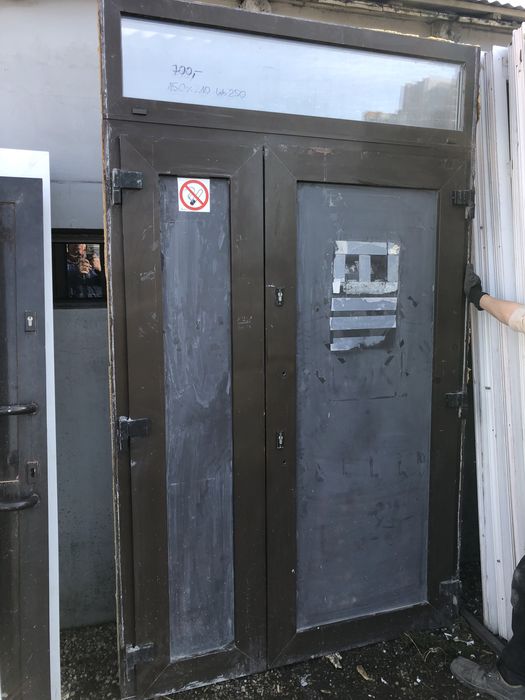 Drzwi zewnetrzne PCV 150x210-250