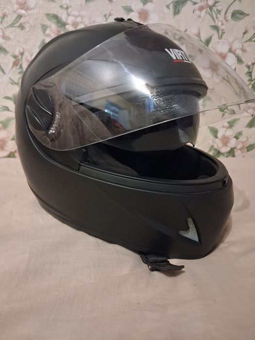 Срочьно!! продам новый мото шлем Virtue размер S  Эвропа