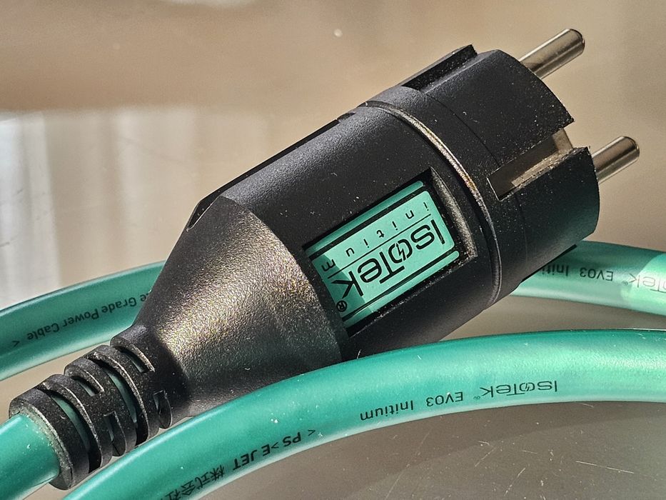 Kabel zasilajacy IsoTek Evo3 initium 1,5m jak NOWY - okazja