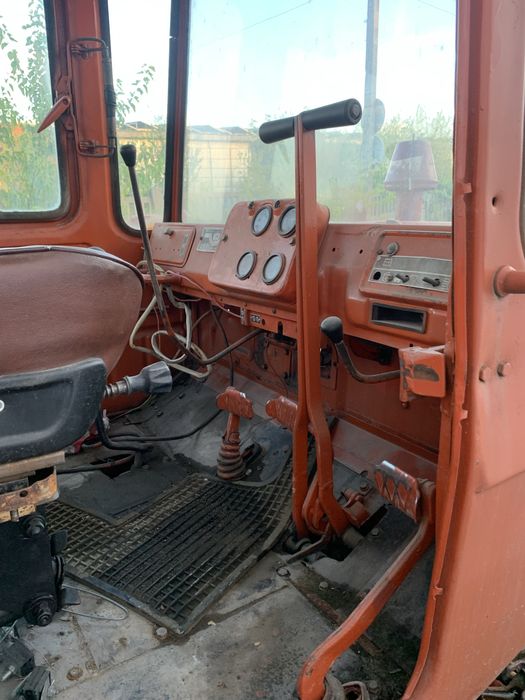 Трактор гусеничний бульдозер дт75