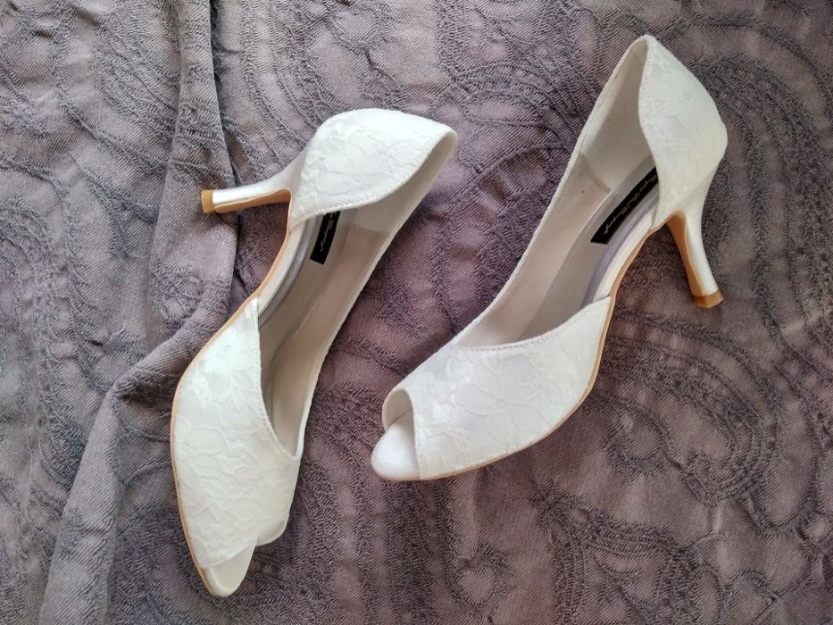 Sapatos noiva NOVOS 37/38
