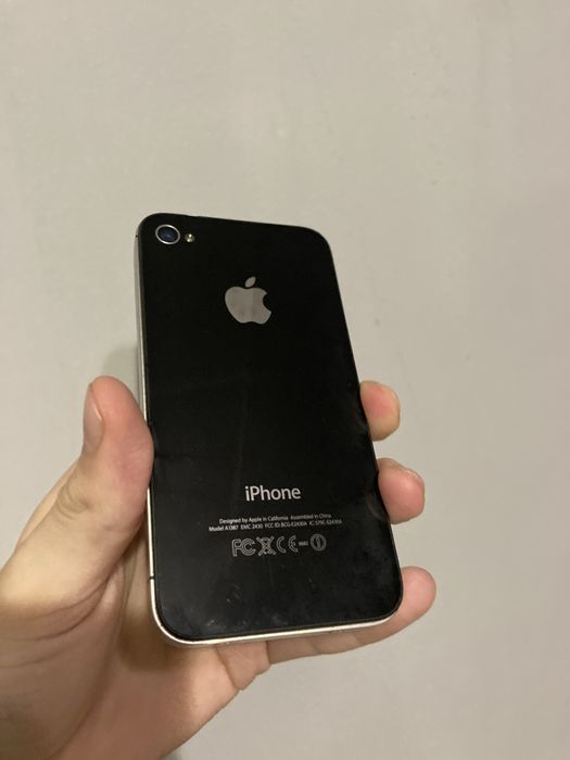 Apple iphone 4s.
