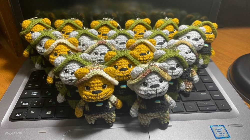 Оберіг військового ЗСУ, брелок талісман Кіт/Ведмеди з написом