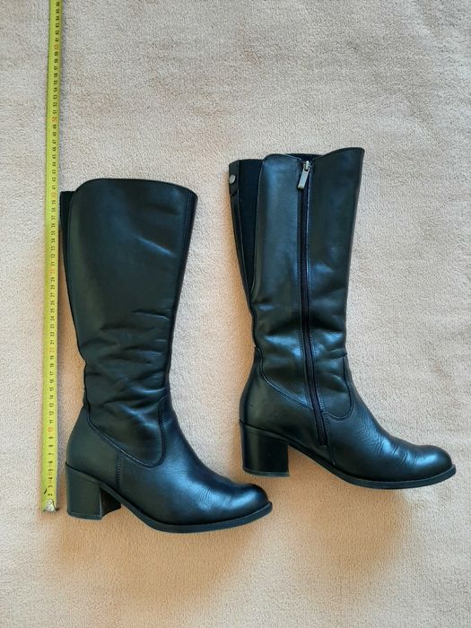 Buty damskie kozaki LASOCKI rozmiar 37 kolor czarny.