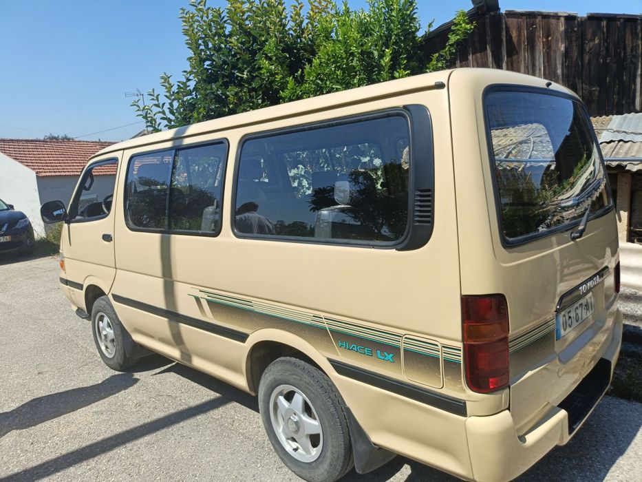 Toyota Hiace 9 lugares