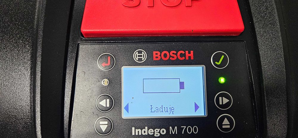 Sprzedam Kosiarkę automatyczną robot INDEGO M 700 BOSCH