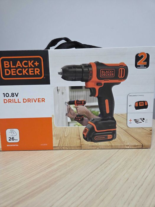 Vendo um conjunto de parafusadora e mala ferramenta