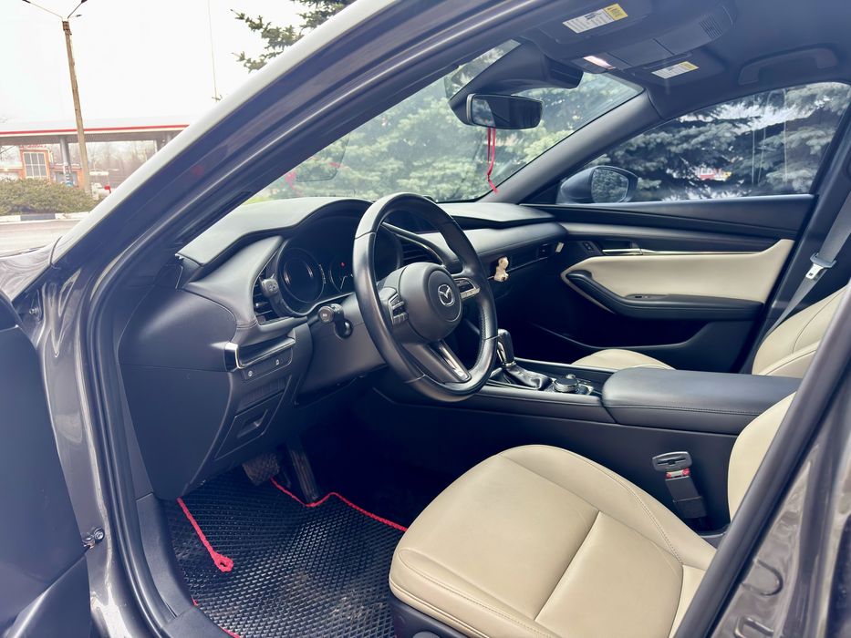 Продам Мазда 3(хетчбєк)