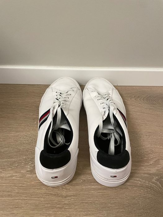 Oryginalne skórzane sneakersy Tommy Hilfiger