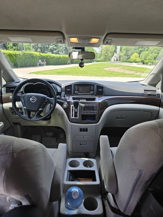 Продам Nissan Quest