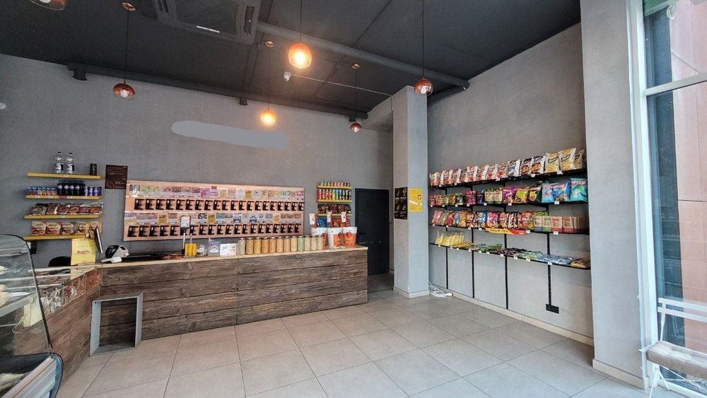 Продаж фасадного приміщення від власникана Урбан стріт