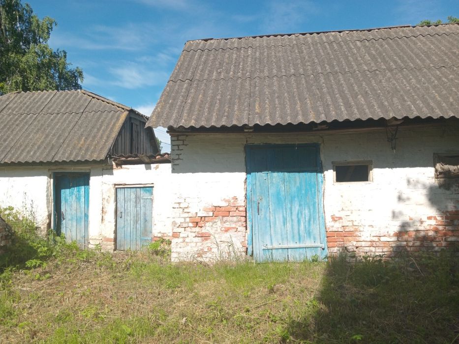 Під розборку господарчих будівель